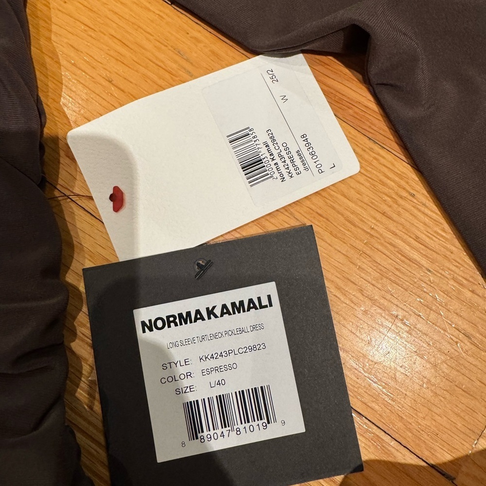 BNWT Norma kamali pickleball mini dress - Picture 8 of 10